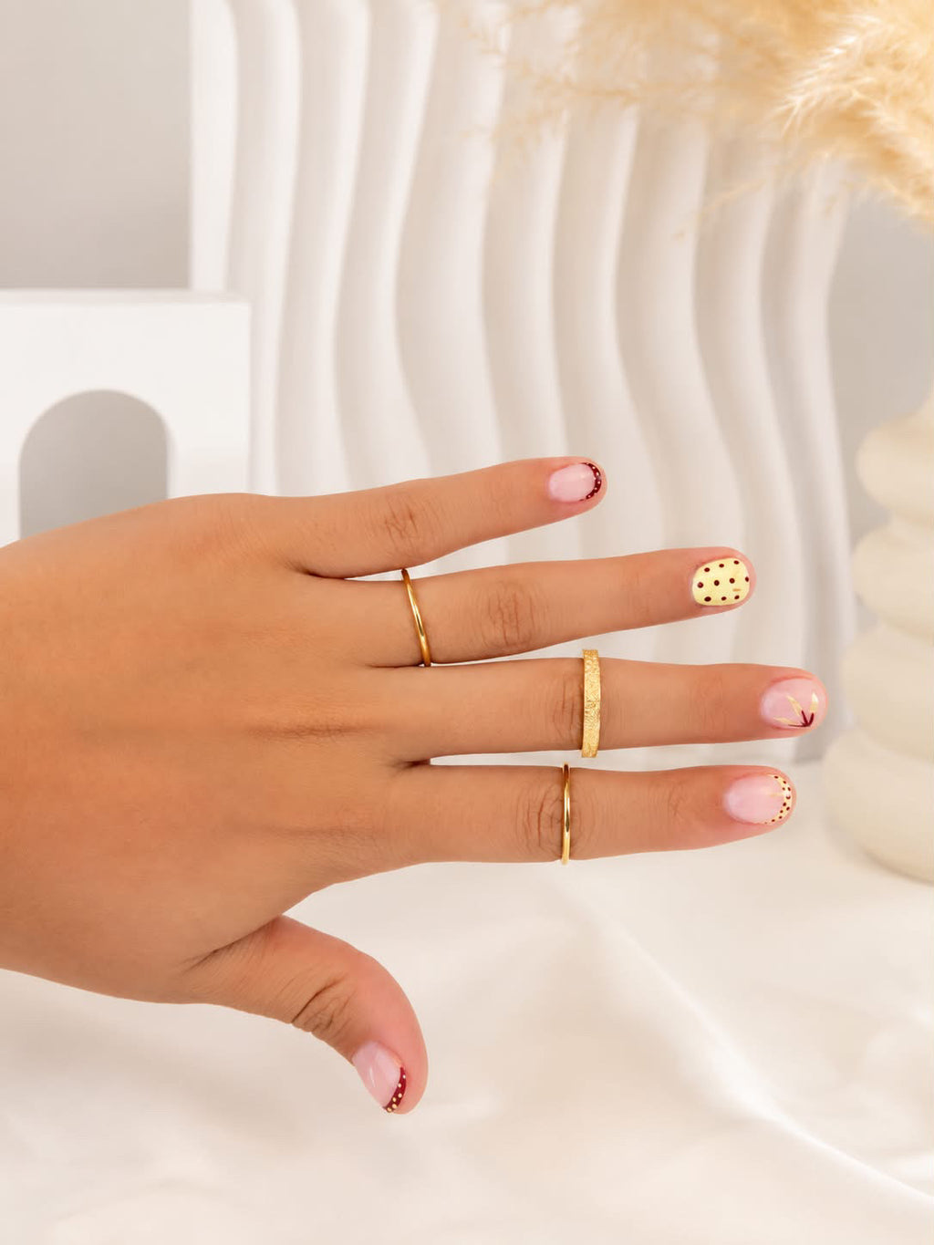 Set de Anillos Esencia Dorada